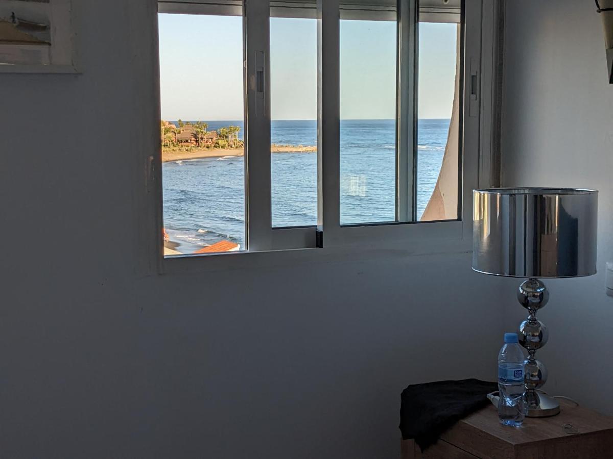 Seaside View Apartment Estepona Dış mekan fotoğraf