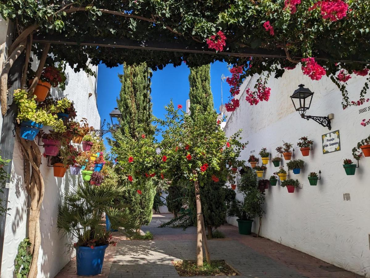 Seaside View Apartment Estepona Dış mekan fotoğraf