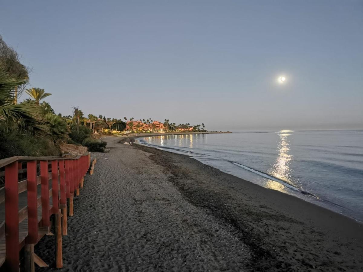 Seaside View Apartment Estepona Dış mekan fotoğraf
